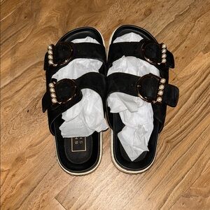 ShuShop Black Pearl Buckle Sandals